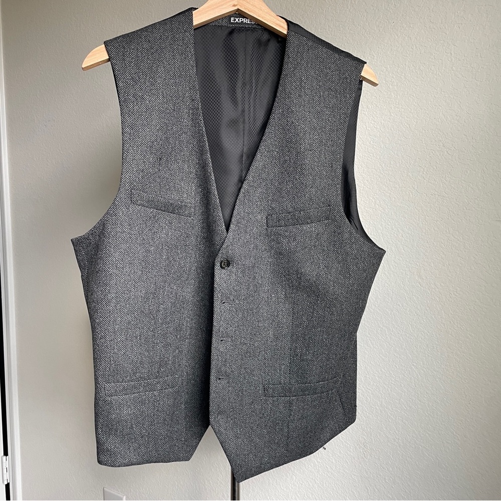 Express Men's Charcoal Gray Herringbone Dress Vest Wool Blend Large Wedding - Picture 3 of 9